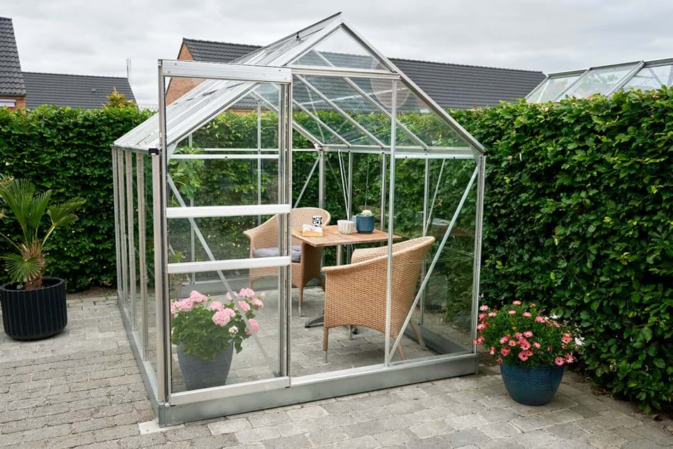 POPULAR 68 6ft x 8ft Greenhouse